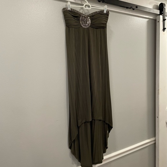 Ya Los Angeles Olive Green Hi-Low Embellished Maxi Dress Sz M - Picture 2 of 6